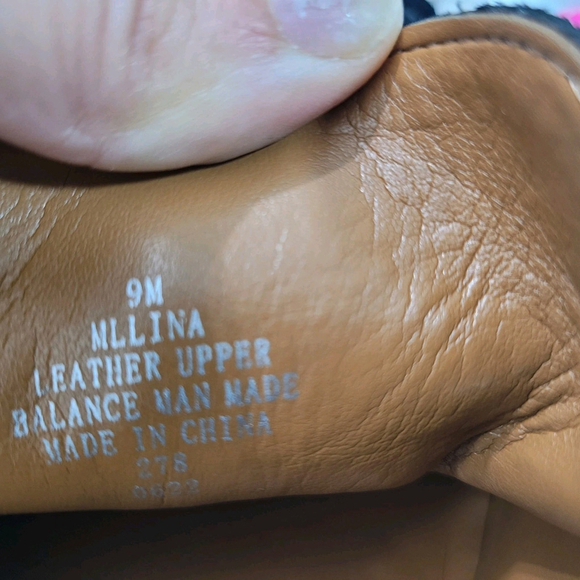 MARC FISHER Lina Platform Loafer suede Black platform 9 New $160, Defected - Picture 6 of 12